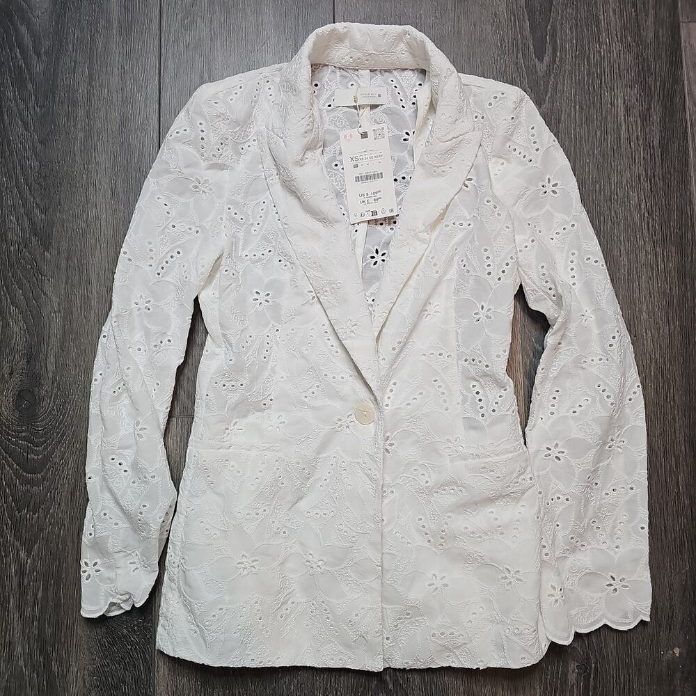ZARA NWT WOMAN SS24 EMBROIDERED EYELET BLAZER Size XS 2684/591